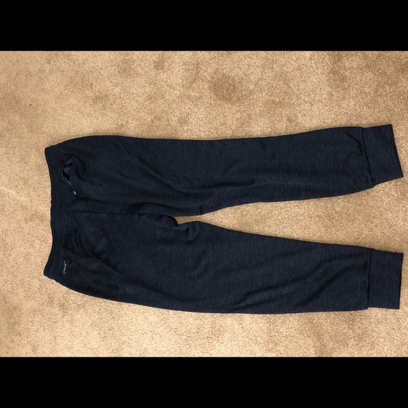 Reebok Speedwick Fleece Hoodie, Speedwick Sweatpants, & Shirt (size L) Bundle - Picture 12 of 16